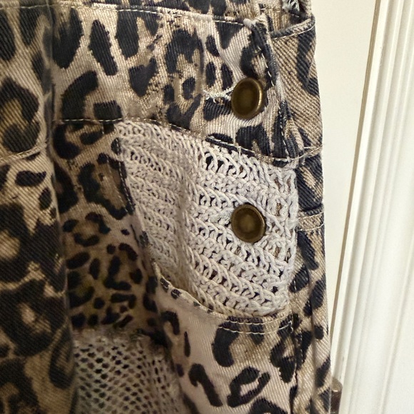 POL Leopard Print Patchwork Overalls - Picture 8 of 13